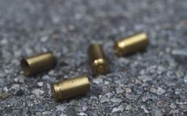 Residência tem portão atingido por disparos de arma de fogo em Sete Lagoas