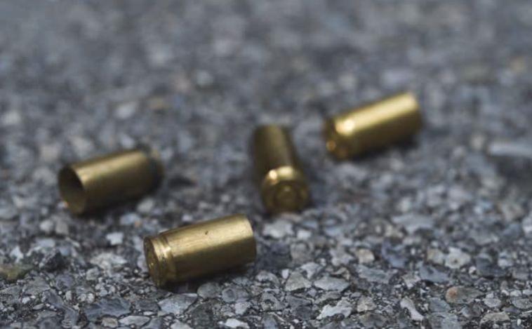 Residência tem portão atingido por disparos de arma de fogo em Sete Lagoas