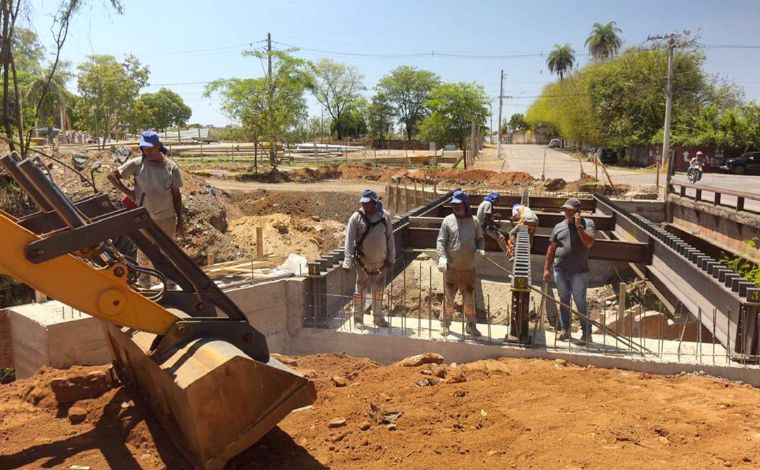 Foto: DivulgaÃ§Ã£o/PMSL - O empreendimento foi estruturado para ampliar a capacidade de circulaÃ§Ã£o e oferecer melhores condiÃ§Ãµes de mobilidade aos motoristas e pedestres que trafegam diariamente pelo local
