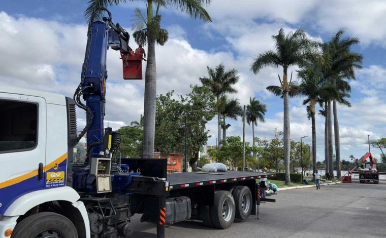 Iluminação natalina marca as comemorações pelos 158 anos de Sete Lagoas com shows na Feirinha