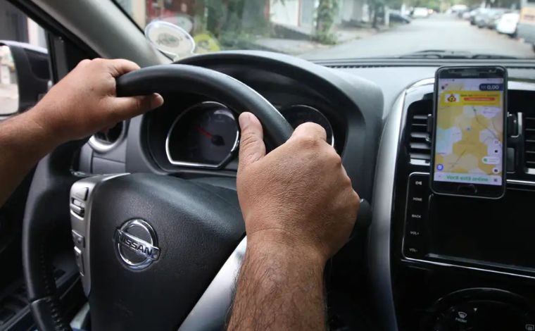 Foto: Ilustrativa/ABr - De acordo com o relato, o condutor foi abordado por um casal que afirmou que a mulher estava grÃ¡vida e sentindo dores. O motorista autorizou a entrada dos dois no veÃ­culo e, logo em seguida, ouviu o anÃºncio do assalto
