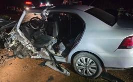 Colisão frontal deixa uma pessoa morta e cinco feridas em Jequitibá