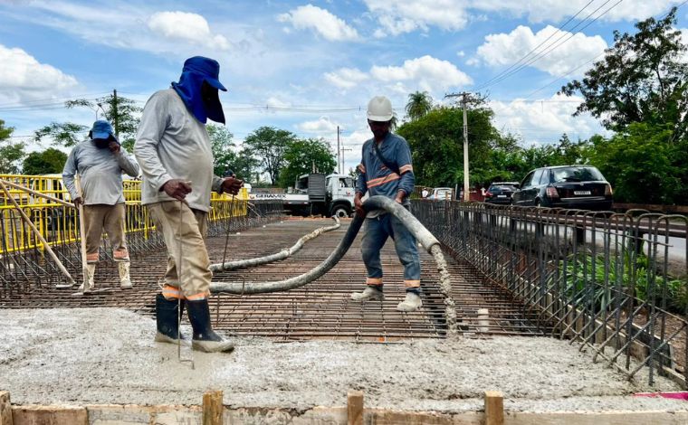 Foto: DivulgaÃ§Ã£o/PMSL - A nova estrutura contarÃ¡ com duas pistas de rolamento, passarela exclusiva para pedestres e iluminaÃ§Ã£o pÃºblica adequada, garantindo mais seguranÃ§a e ampliando a capacidade de circulaÃ§Ã£o