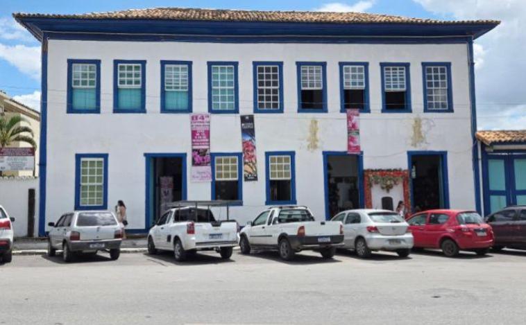 Sete Lagoas celebra Natal 2025 com Feira de Artes e Artesanato no Casarão Nhô Quim Drumond