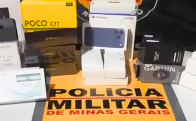 Vídeo: Irmãos são presos com carga de medicamentos proibidos em rodovia de Minas Gerais