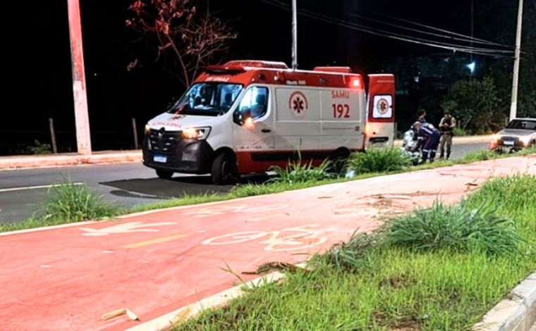 Motociclista fica ferido após perder controle em curva em Sete Lagoas