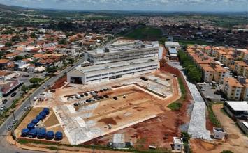 Obra do Hospital Regional de Sete Lagoas avança e inauguração é confirmada para o meio do ano