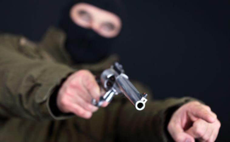 Criminosos armados roubam R$ 12 mil em escritório no bairro Canaã, em Sete Lagoas