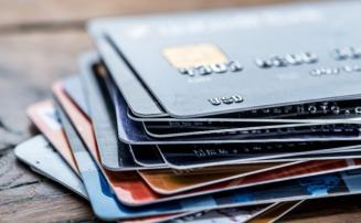 Idoso é vítima de estelionato após uso fraudulento de cartão bancário em Sete Lagoas