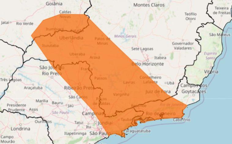 Inmet emite alerta de perigo para chuvas intensas em mais de 350 cidades mineiras 