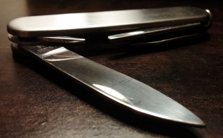 Pai é suspeito de matar filho com golpe de canivete após festa de aniversário no interior de Minas