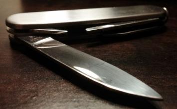 Pai é suspeito de matar filho com golpe de canivete após festa de aniversário no interior de Minas 