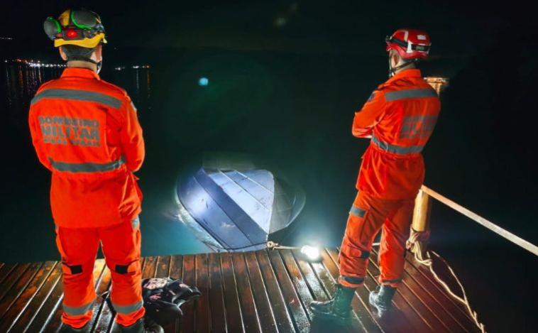 Seis pessoas, incluindo uma criança, morrem após lancha atingir píer na divisa entre MG e SP