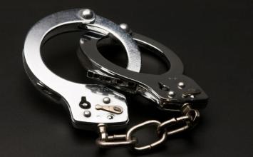 Três jovens são detidos suspeitos de matar homem a pedradas em Curvelo