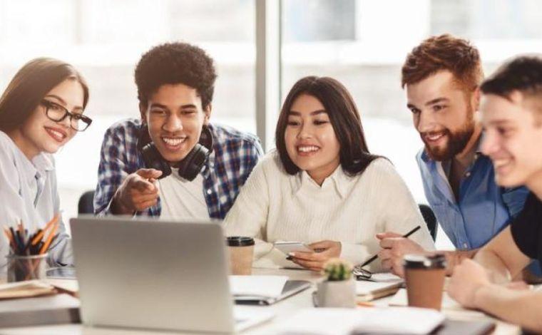 CIEE-MG abre 1.500 vagas de estágio e aprendizagem em diversas cidades de Minas Gerais