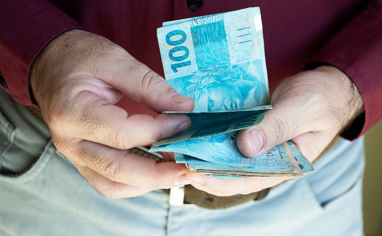 Foto: Getty Images - O pagamento serÃ¡ feito na conta ou na chave Pix do tipo CPF informada na declaraÃ§Ã£o do Imposto de Renda. Caso o contribuinte nÃ£o esteja na lista, deverÃ¡ entrar no e-CAC e tirar o extrato da declaraÃ§Ã£o