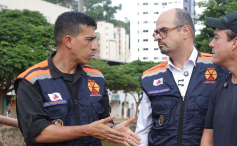 Foto: Gil Leonardi/Ag. Minas - Vice-governador Mateus SimÃµes destacou o compromisso com os comerciantes afetados; EstÃ£o previstas prorrogaÃ§Ã£o do recolhimento do Simples e isenÃ§Ã£o de ICMS entre outras aÃ§Ãµes