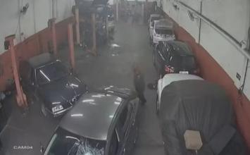 Vídeo: Homem é preso após destruir veículos de oficina e atropelar ex-patrão em Belo Horizonte