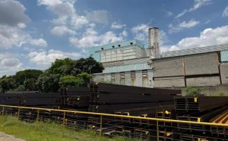 Funcionário de metalúrgica morre após ser atingido por quatro toneladas de vigas na Grande BH