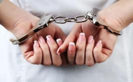 Mulher é presa em BH por vender kits ilegais de emagrecimento pelas redes sociais