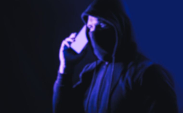 Foto: IlustraÃ§Ã£o/Canva - VÃ­tima acreditou estar ajudando a filha com problemas no celular e pagou boleto para criminoso; polÃ­cia alerta para cuidados com o 