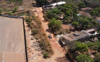 Obra de asfaltamento é iniciada em rua estratégica do bairro Tamanduá, em Sete Lagoas