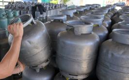 Petrobras leiloa gás de cozinha com preço mais alto e impacto pode chegar ao consumidor