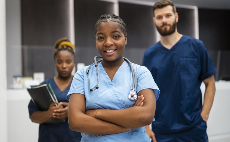 Sete Lagoas abre processo seletivo para técnicos em enfermagem e laboratório