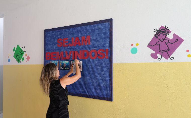 Foto: DivulgaÃ§Ã£o/PMSL - A revitalizaÃ§Ã£o contemplou melhorias no ambiente fÃ­sico da escola, incluindo pintura e requalificaÃ§Ã£o do jardim, tornando o espaÃ§o mais acolhedor e adequado ao desenvolvimento das crianÃ§as