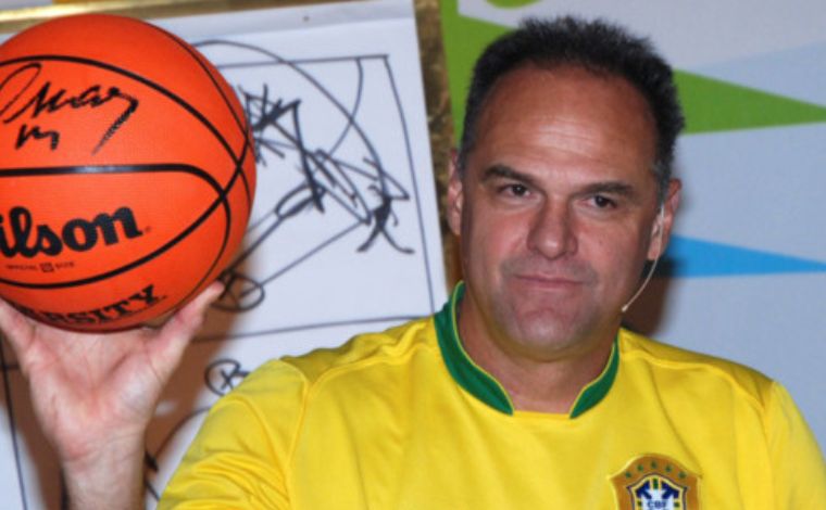Oscar Schmidt, ídolo do basquete brasileiro, morre aos 68 anos