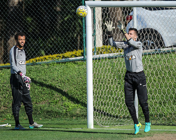 Galo enfrenta Vitória nesta quarta-feira e segue na caça aos líderes