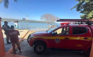 Bombeiros resgatam corpo de homem encontrado na represa de Três Marias