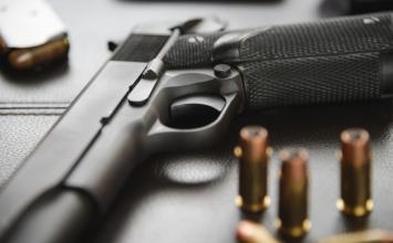 Homem é preso por porte ilegal de arma durante blitz na MG-238 em Sete Lagoas