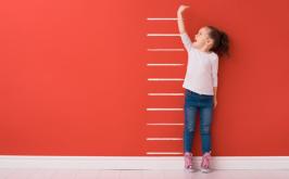 Além da genética: veja fatores que influenciam o crescimento infantil