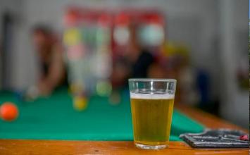 Homem é preso após consumir cervejas e se recusar a pagar conta em bar de Sete Lagoas