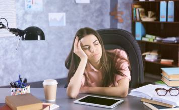 Sono após o almoço e vontade por doces? Entenda a relação com a insulina