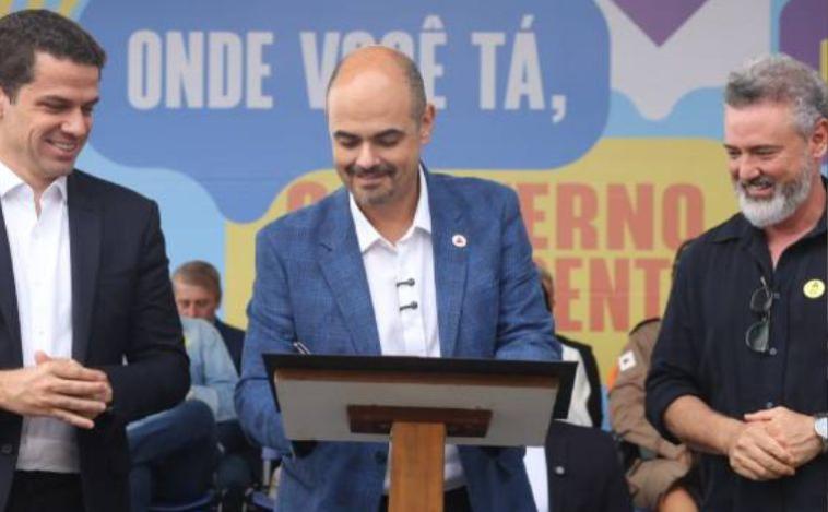 Governo de Minas transfere capital para Sete Lagoas e anuncia novos colégios militares na Grande BH