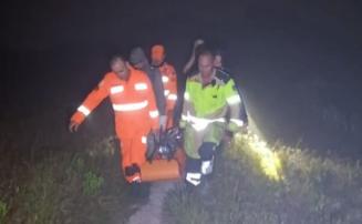 Vídeo: Mulher sofre queda em trilha e é resgatada após mais de 11 horas de operação