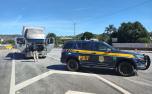 Adolescente de 14 anos é flagrado dirigindo caminhão carregado na BR-381; pai é autuado