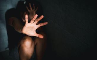 Adolescente de 17 anos denuncia estupro coletivo após churrasco com amigos na Grande BH