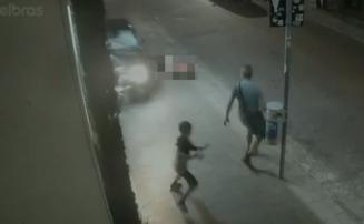 Vídeo: Motorista sem CNH atropela idoso em calçada e deixa vítima em estado grave em BH