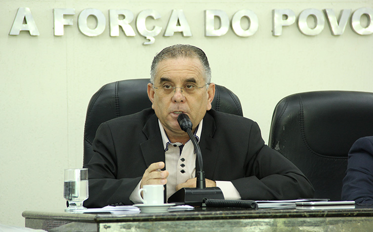 Milton Martins pede auditoria geral nas folhas de pagamento da Prefeitura