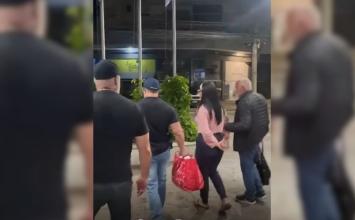 Diarista suspeita de matar casal de idosos em BH é presa em hotel de Itabira