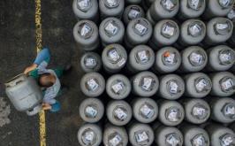 Gás do Povo impulsiona importação de botijões da China e provoca disputa no setor
