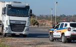 Corpo de motorista é encontrado em decomposição dentro de caminhão na BR-354, em MG