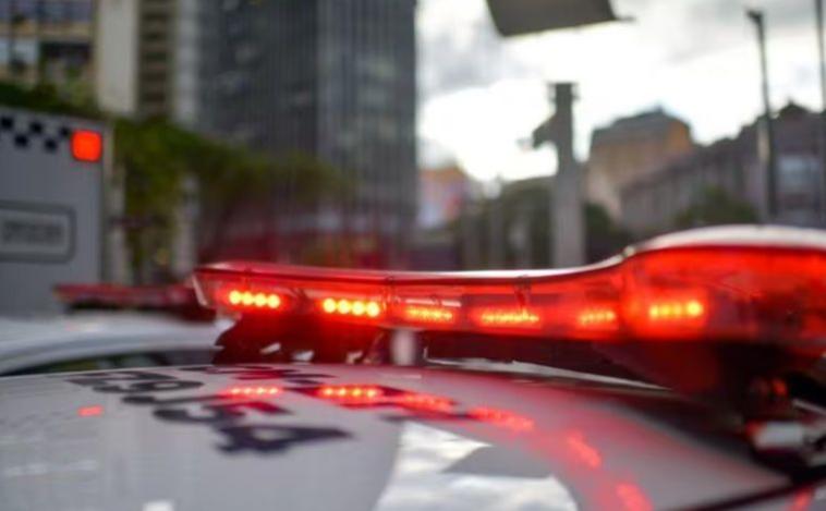 Dupla tenta roubar caminhão e atira contra policiais durante fuga na BR-040, em MG
