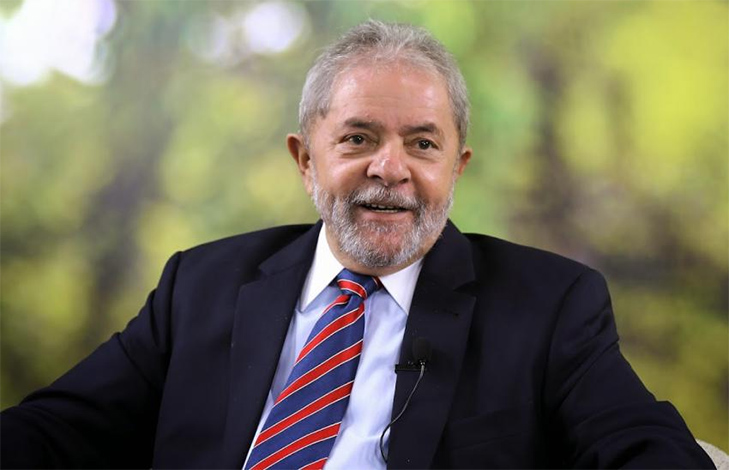 Moro condena Lula a nove anos e meio de prisão por corrupção no caso do triplex