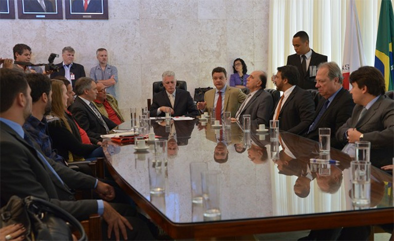 Assembleia de Minas lança frente em defesa da Cemig 