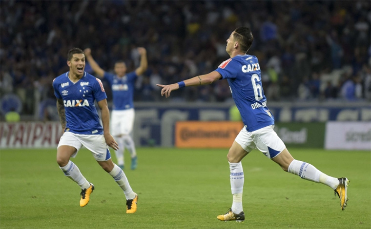 Cruzeiro despacha o Palmeiras e é semifinalista da Copa do Brasil