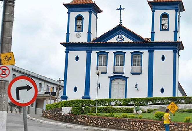 Trânsito no entorno da catedral de Santo Antônio deve ser reaberto